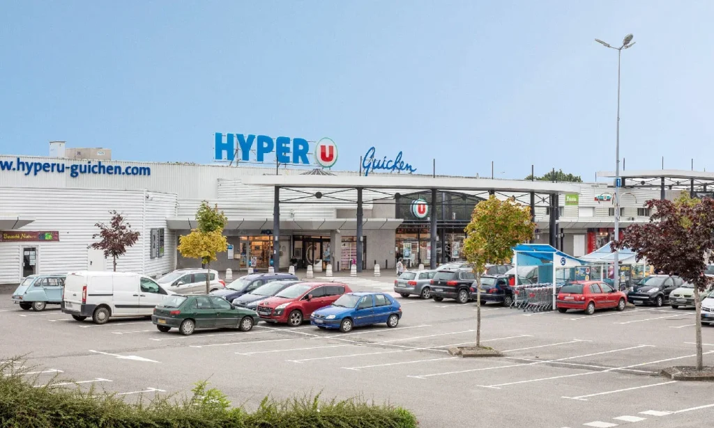 Hyper U guichen
